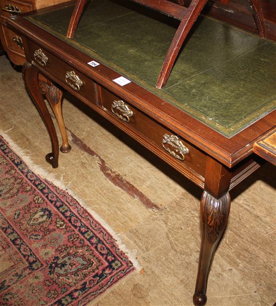 Edwardian mahogany writing table, fitted two small drawers under a green inset leather top